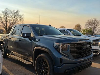 Used 2024 GMC Sierra 1500 Elevation w/ Elevation Premium Package