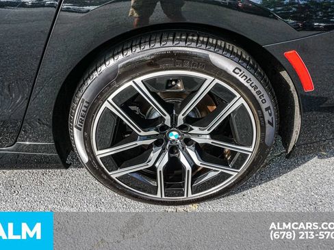 Used 2024 BMW 740i xDrive AWD/4WD image 16