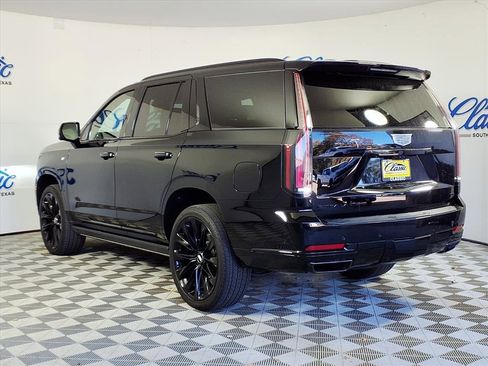 Used 2025 Cadillac Escalade Sport Platinum w/ LPO, ONYX Package image 2