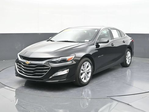 Used 2025 Chevrolet Malibu LT FWD image 3