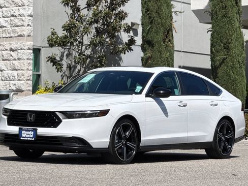Used 2023 Honda Accord Sport image 8