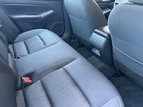 Used 2025 Nissan Altima 2.5 SV FWD image 31