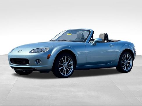 Used 2008 MAZDA MX-5 Miata RWD image 3