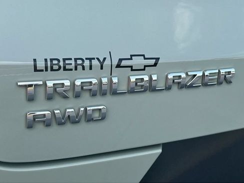Used 2026 Chevrolet TrailBlazer LT AWD/4WD image 29