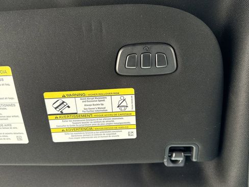 Used 2021 Ford F150 Lariat AWD/4WD image 11