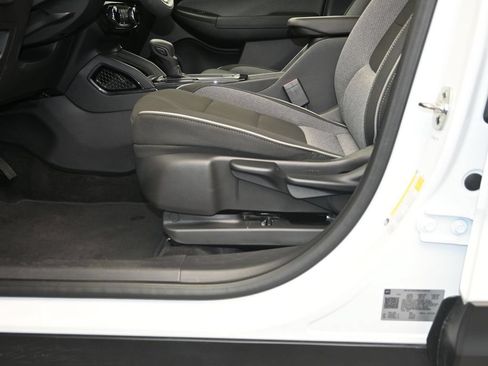 Used 2025 Chevrolet TrailBlazer LT FWD image 20
