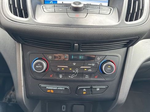 Used 2018 Ford Escape SEL w/ Ford Safe & Smart Package image 34