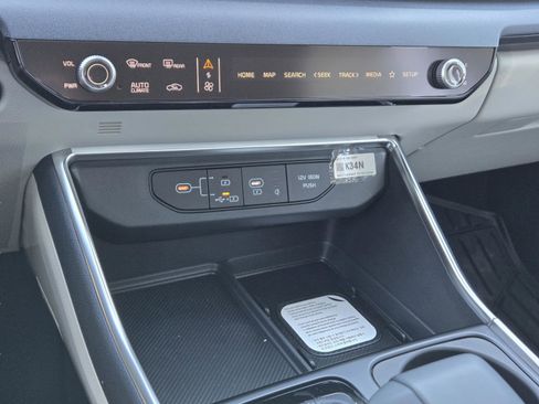 New 2026 Kia Carnival EX image 28