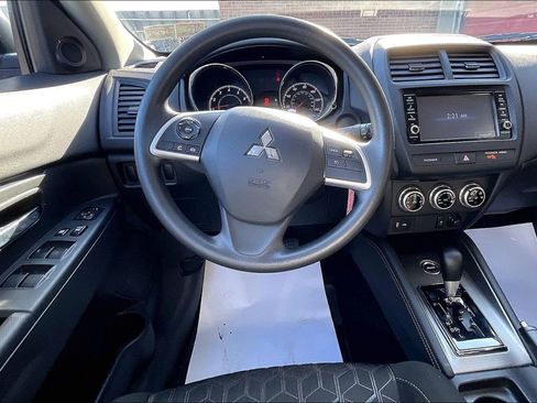 Used 2024 Mitsubishi Outlander Sport ES image 5