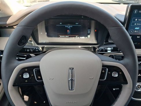 Certified 2023 Lincoln Corsair AWD w/ Equipment Group 101A image 18