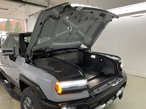 New 2025 GMC Hummer EV 3X image 14