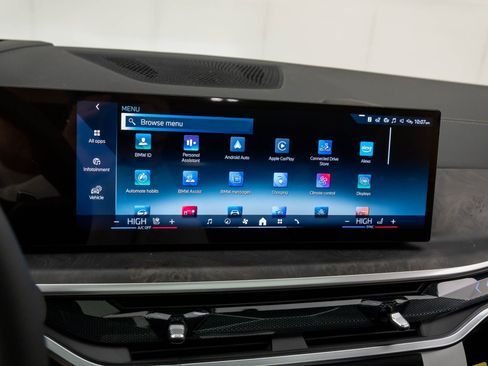 New 2026 BMW X5 xDrive50e w/ M Sport Package image 28