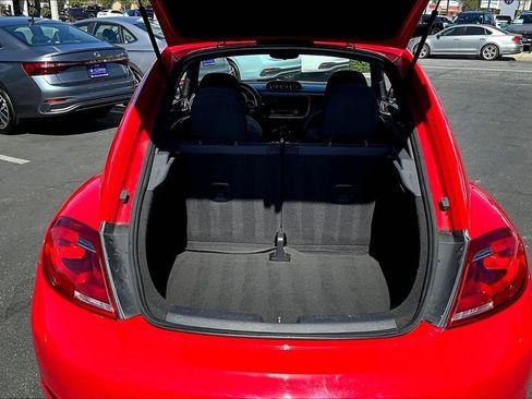 Used 2014 Volkswagen Beetle R-Line image 22