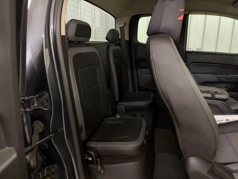 Used 2015 Chevrolet Colorado Z71 AWD/4WD image 14