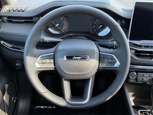 New 2025 Jeep Compass Latitude w/ Sun & Sound Group image 15