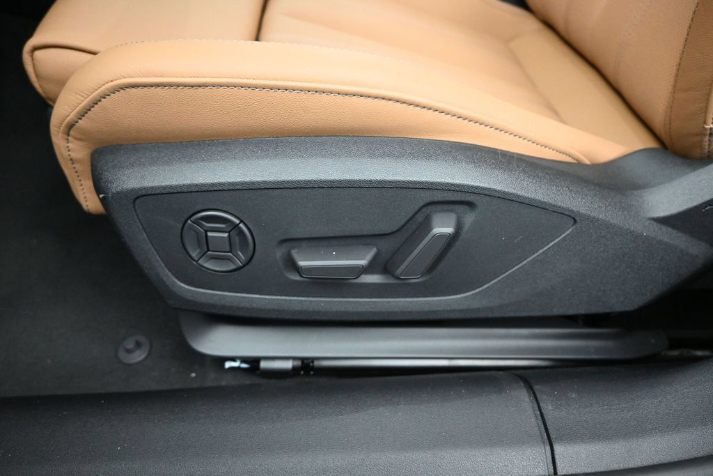 New 2026 Audi A6 Premium Plus AWD/4WD image 7