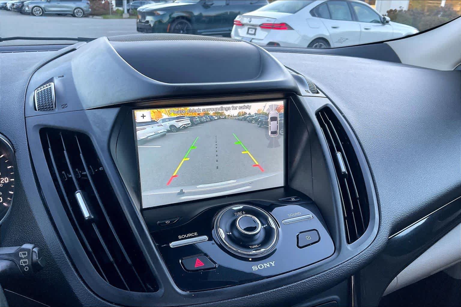 Used 2019 Ford Escape Titanium AWD/4WD image 28