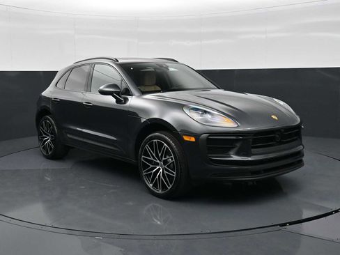 New 2026 Porsche Macan AWD/4WD image 27