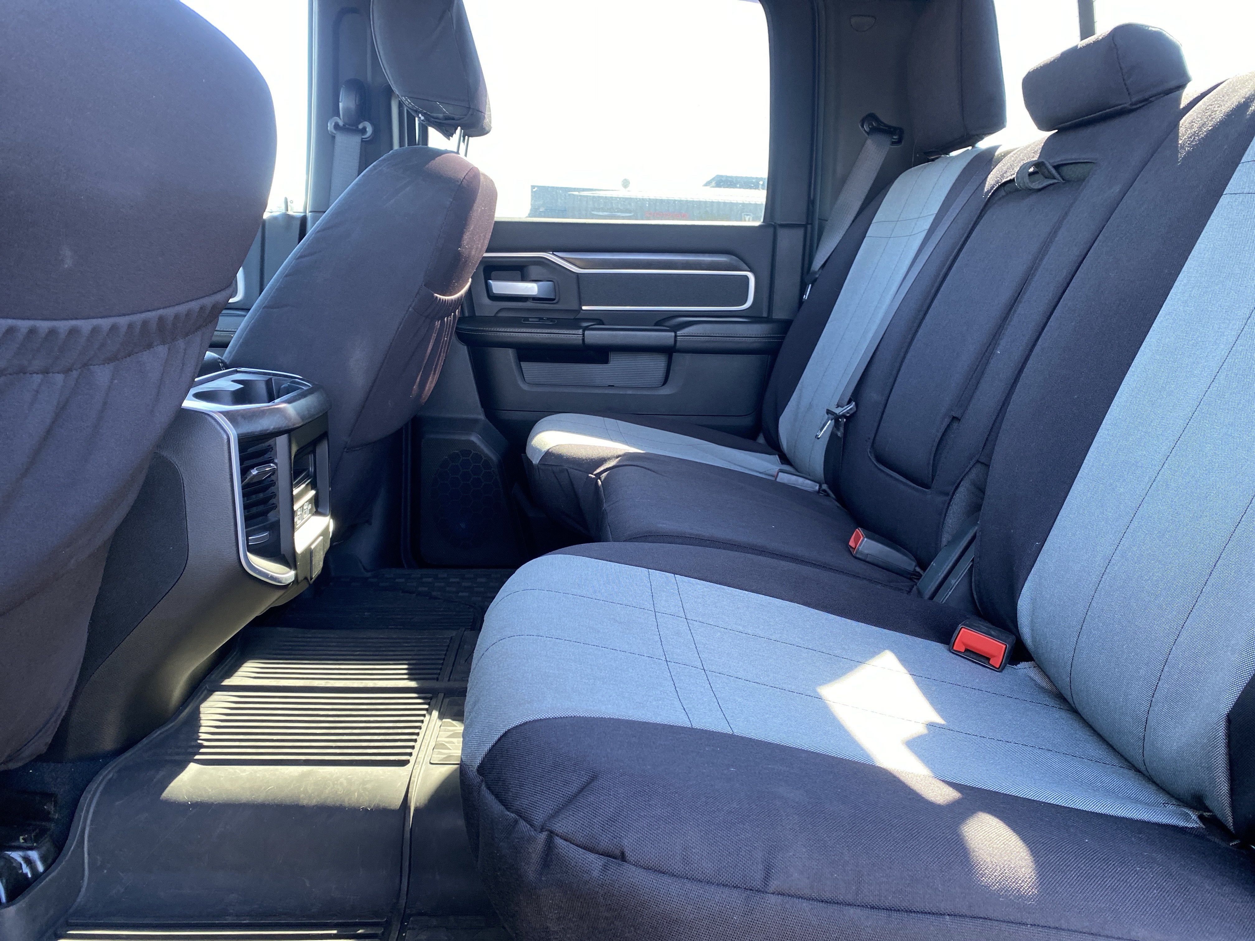 Used 2023 RAM 2500 Big Horn AWD/4WD image 24