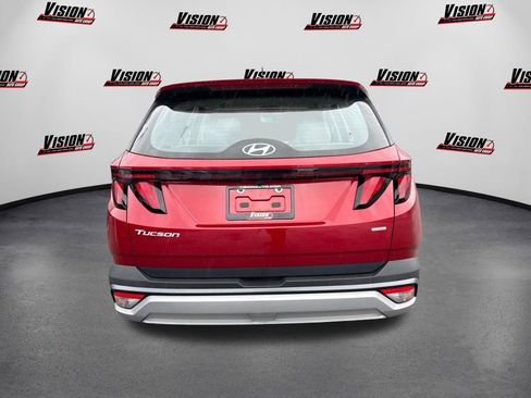 Used 2025 Hyundai Tucson SE AWD/4WD image 6