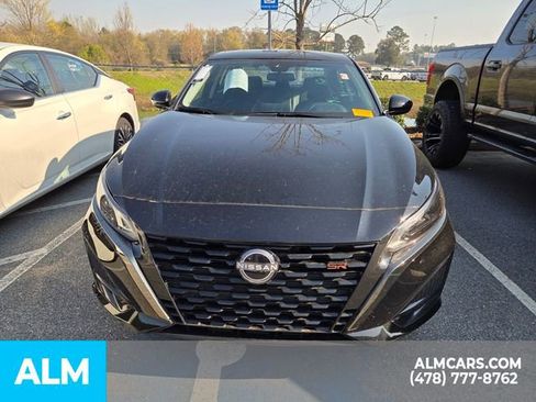 Used 2025 Nissan Altima 2.5 SR image 21