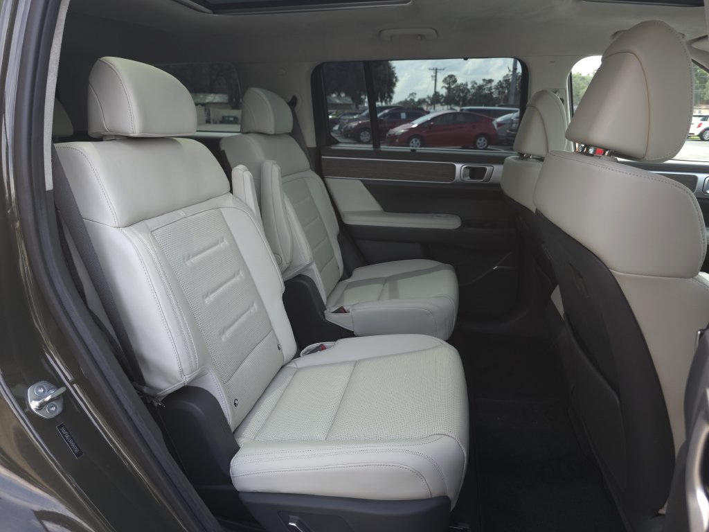 Used 2024 Hyundai Santa Fe Calligraphy FWD image 16