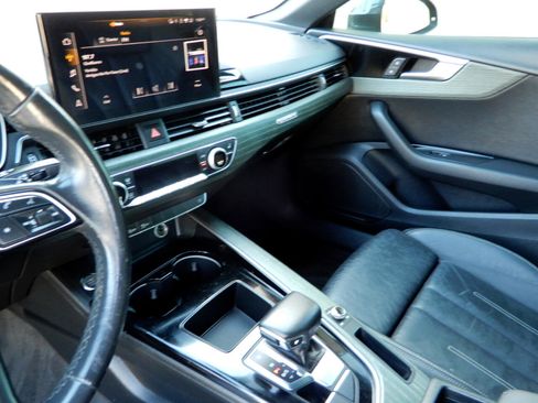 Used 2022 Audi A5 2.0T Premium image 14