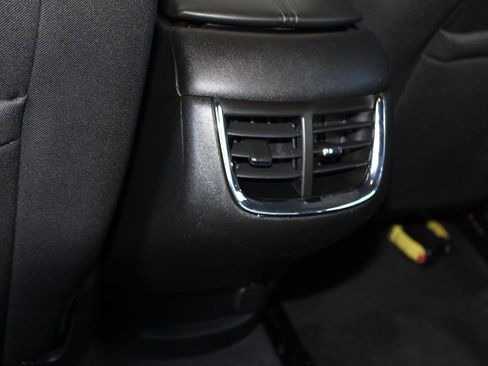 Used 2022 Chevrolet Malibu LT image 33