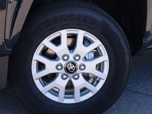 New 2025 Toyota Tacoma SR5 image 3