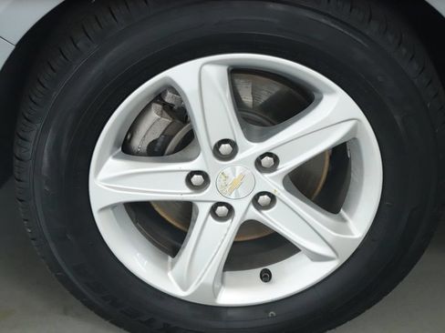 Used 2024 Chevrolet Malibu LT FWD image 35