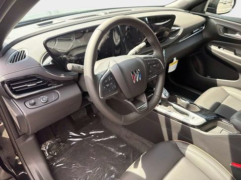 New 2026 Buick Envista Avenir FWD image 21