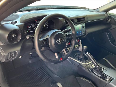 Used 2023 Toyota GR86 Premium w/ ALL Weather Mat Package (TMS) RWD image 15