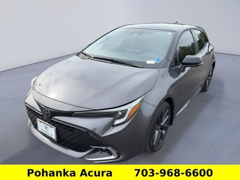 Used 2025 Toyota Corolla XSE FWD image 3