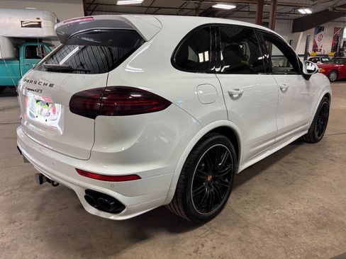 Used 2016 Porsche Cayenne GTS AWD/4WD image 7