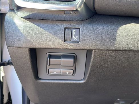 New 2025 GMC Canyon Elevation w/ Convenience Package image 26