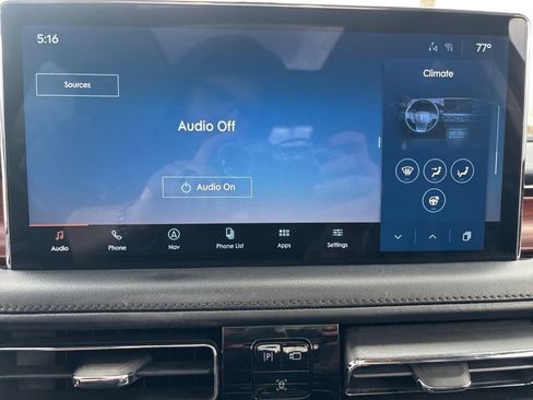 Used 2022 Lincoln Nautilus Reserve AWD/4WD image 12