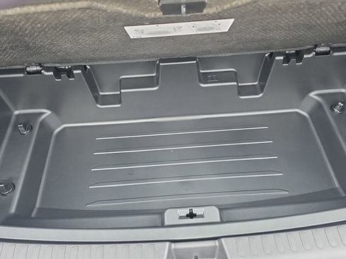 New 2026 Chevrolet Traverse LT w/ Sun and Wheel Package image 24