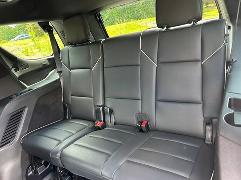 Used 2023 Cadillac Escalade Sport w/ Touring Package RWD image 45