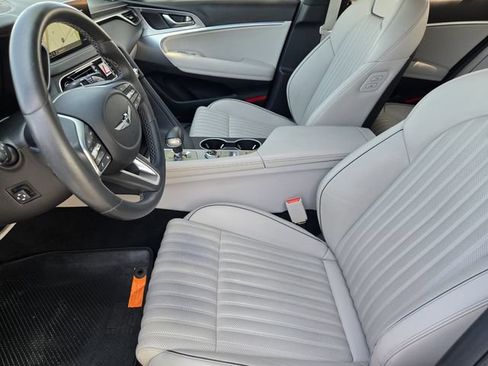 Used 2023 Genesis G70 3.3T RWD image 16