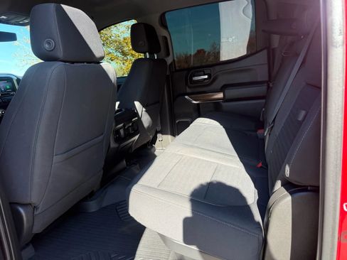 Used 2021 Chevrolet Silverado 1500 LT Trail Boss AWD/4WD image 12