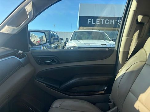 Used 2016 Chevrolet Tahoe LT image 12