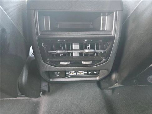 Used 2025 Jeep Grand Cherokee Overland w/ Adv Protech Group III AWD/4WD image 19