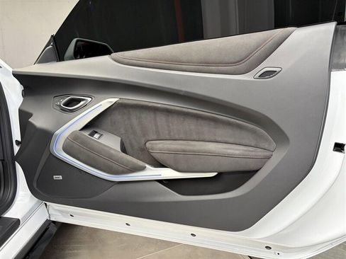 Used 2022 Chevrolet Camaro ZL1 RWD image 34