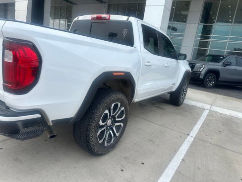 Used 2023 GMC Canyon AT4 w/ AT4 Premium Package AWD/4WD image 3