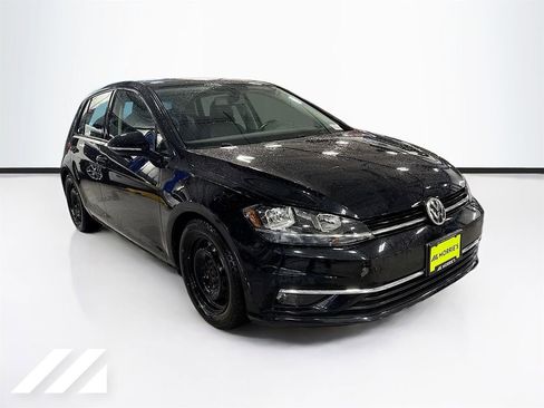 Used 2018 Volkswagen Golf SE FWD image 3