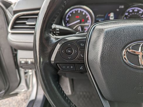 Used 2020 Toyota Camry SE image 15