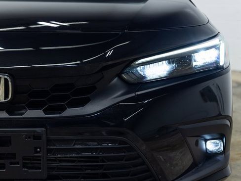 Used 2024 Honda Civic Sport Touring image 7