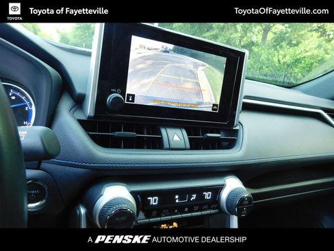 Used 2023 Toyota RAV4 SE AWD/4WD image 10