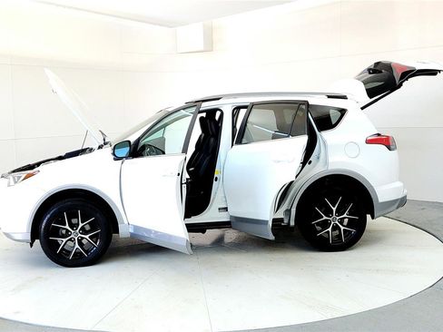 Used 2017 Toyota RAV4 SE w/ Power Extra Value Package image 10