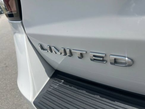 Used 2019 Ford Expedition Max Limited w/ Equipment Group 302A AWD/4WD image 40
